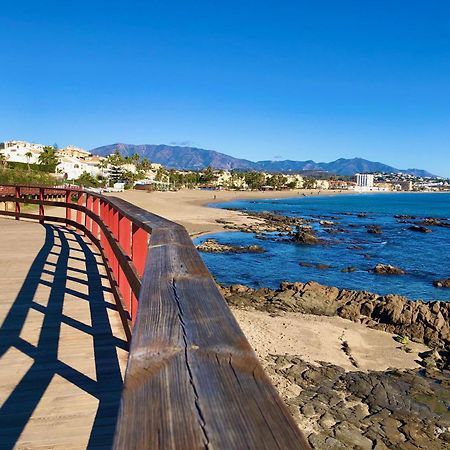 La Cala Beach Home - Beachfront Few Steps Away From Sandy Beach La Cala De Mijas Exteriör bild